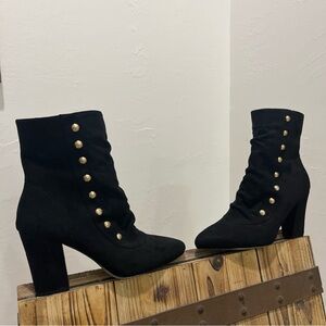Bella Vita Black Heeled Boots with Gold Buttons 9.5WW